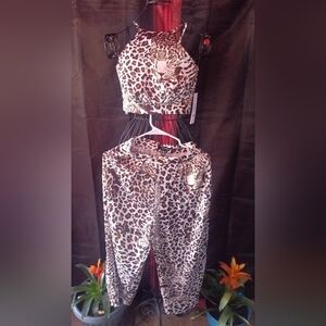 AQUA Bloomingdale exclusive LT. Animal print set pants and top
